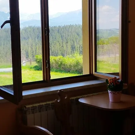 Δωμάτια σε οικογενειακή κατοικία Janosik Bustryk