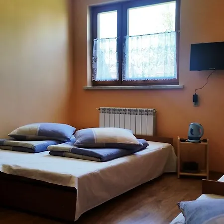 Δωμάτια σε οικογενειακή κατοικία Janosik Bustryk