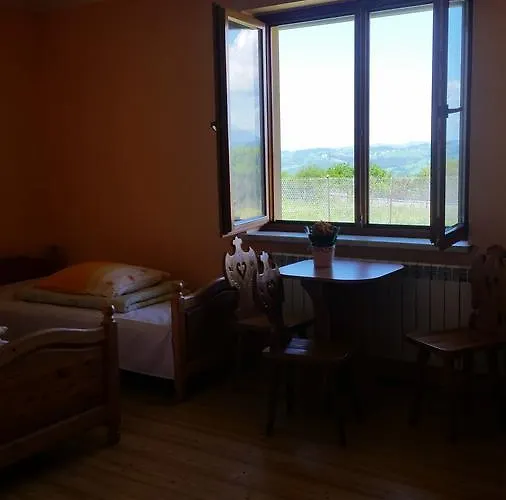 Janosik منزل للإقامة بوستريك